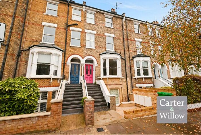 1 Bedroom Flat For Sale In Huddleston Road, London, N7