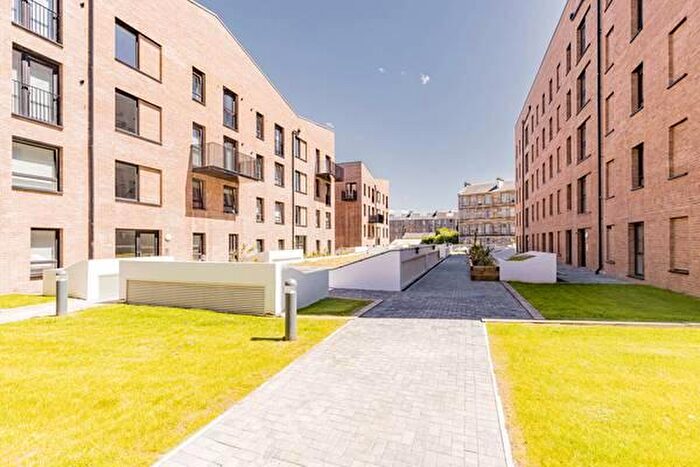 2 Bedroom Apartment To Rent In Flat /, Maxwell Road, Glasgow, G41