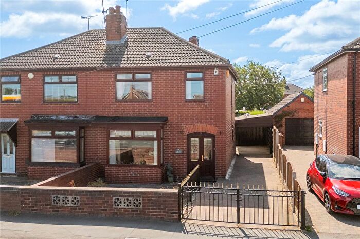 3 Bedroom Semi-Detached House For Sale In Minsthorpe Lane, South Elmsall, Pontefract, West Yorkshire, WF9