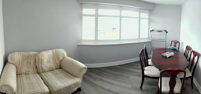 2 Bedroom Flat To Rent In Seabourne Road, Bournemouth Dorset BH5