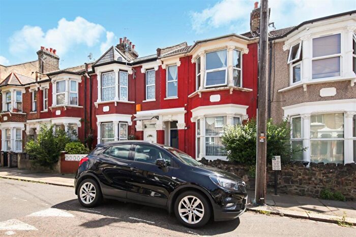 2 Bedroom Apartment For Sale In Ranelagh Road, Tottenham, London, N17