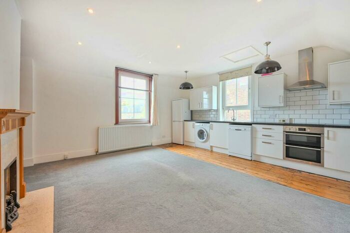1 Bedroom Flat To Rent In Jenner Road, Guildford, GU1