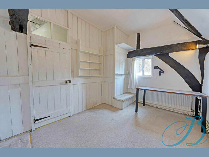 2 Bedroom Cottage For Sale In High Street, Cookham, SL6