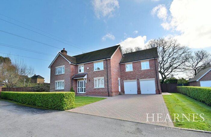 5 Bedroom Detached House For Sale In Brickyard Lane, Ferndown, BH22