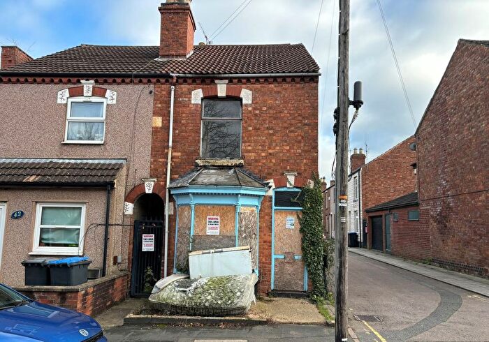 3 Bedroom Semi Detached House For Sale In Oxford Street, Rugby, Warwickshire, CV21