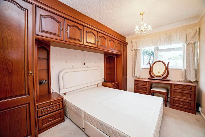 2 Bedroom Bungalow For Sale In Bourne Avenue, Kirkby-in-Ashfield, Nottingham, Nottinghamshire, NG17