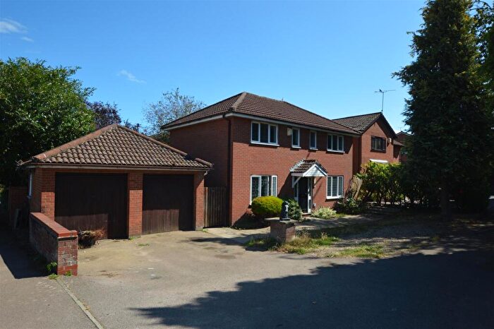 4 Bedroom Detached House To Rent In Windsor Chase, Taverham, NR8