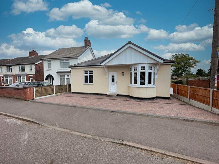 3 Bedroom Detached Bungalow For Sale In Ashby Road, Scunthorpe, DN16