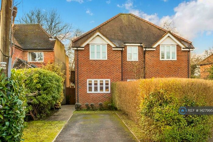 2 Bedroom Semi-Detached House To Rent In School Road, Haslemere, GU27