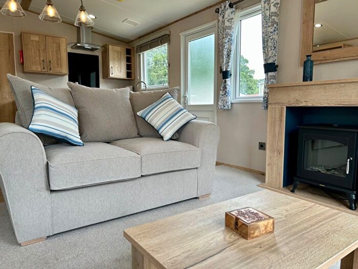 3 Bedroom Mobile/park Home For Sale In West Witton, Leyburn, DL8