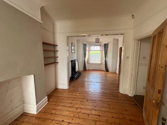 3 Bedroom House To Rent In Fields Park Road, Pontcanna, Cardiff, CF11