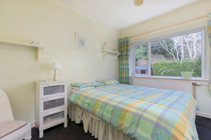 4 Bedroom Detached Bungalow For Sale In Ruthven Avenue, Giffnock, G46