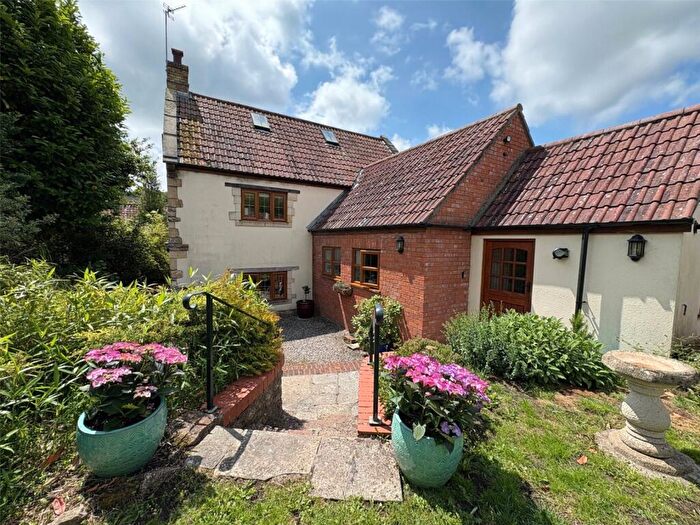 4 Bedroom Detached House For Sale In Four Bedroom Family House In Croscombe With Heated Pool, Double Garage & Off Street Parking, BA5