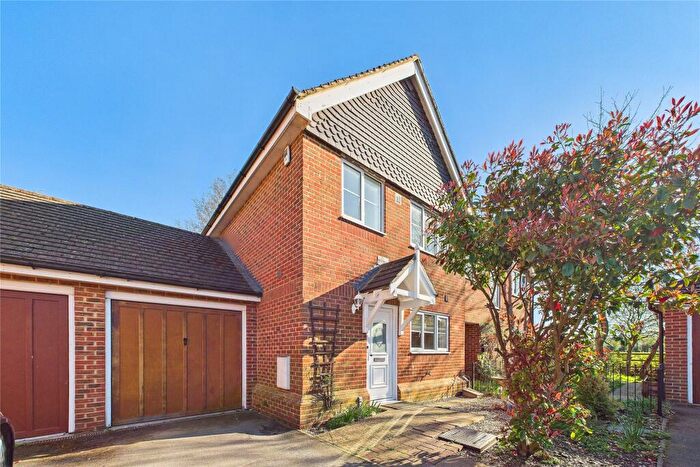 3 Bedroom Semi-Detached House To Rent In Green Lane, Winnersh, Wokingham, Berkshire, RG41