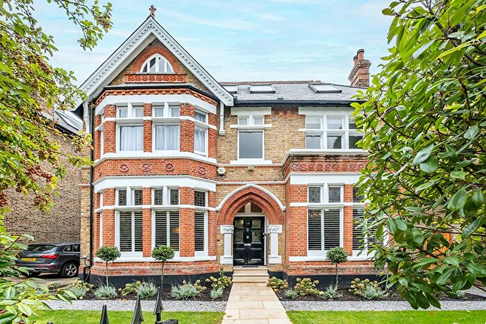 5 Bedroom Detached House For Sale In Woodville Road, Ealing, W5