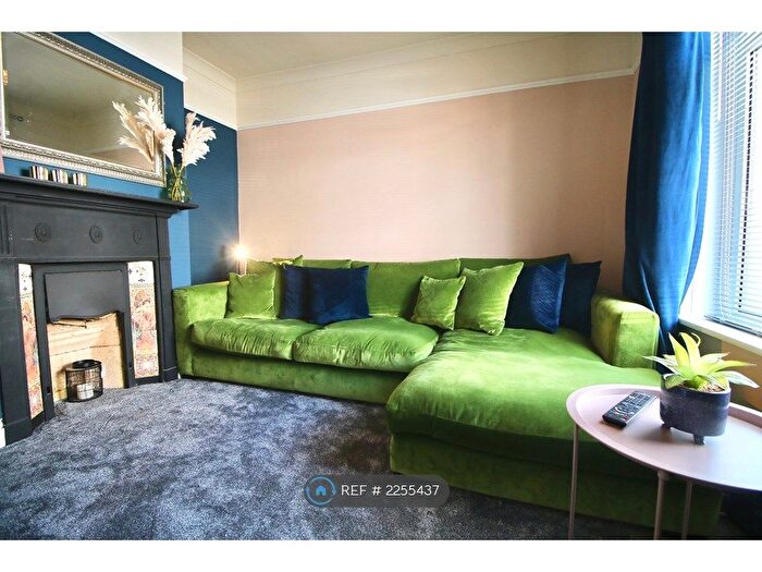 3 Bedroom Terraced House To Rent In Brompton Road, Portsmouth, PO4