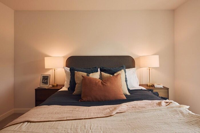 1 Bedroom Apartment To Rent In Leodis Square, Leeds, LS11