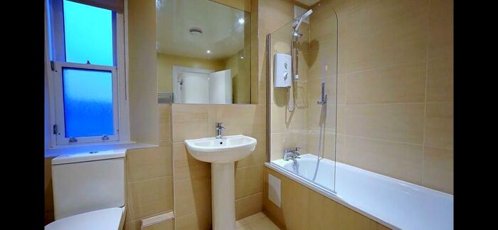 2 Bedroom Flat To Rent In Dean Park Street, Stockbridge, Edinburgh, EH4