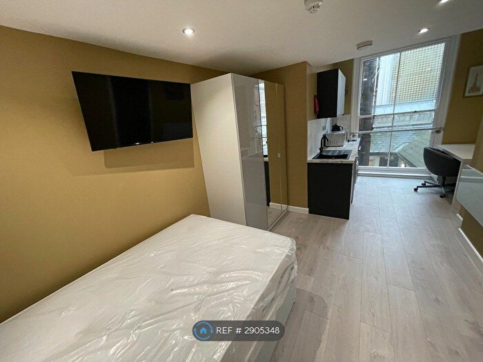 Studio To Rent In Broad Street, Nottingham, NG1