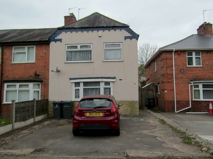 3 Bedroom House To Rent In Edgcombe Road, Hall Green, Birmingham, B28