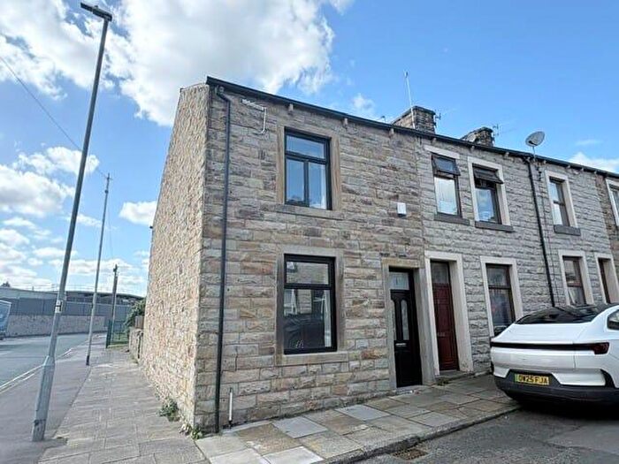 3 Bedroom Terraced House For Sale In Cobden Street, Padiham, Burnley, BB12