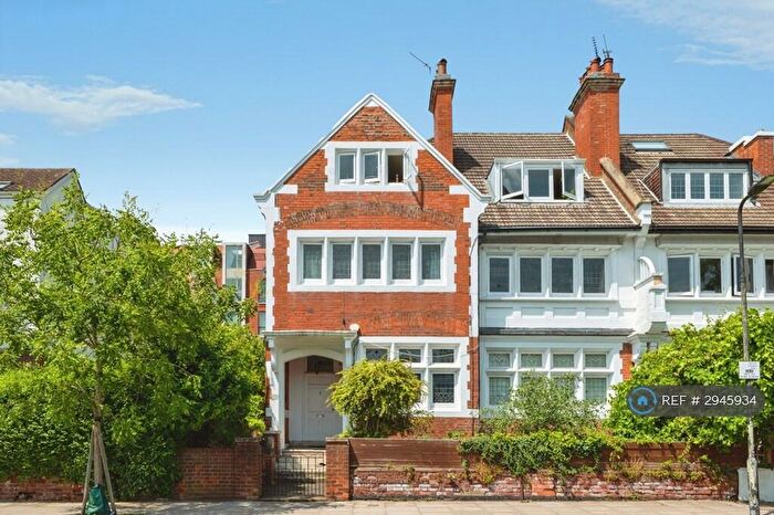 2 Bedroom Flat To Rent In Kidderpore Gardens, London, NW3