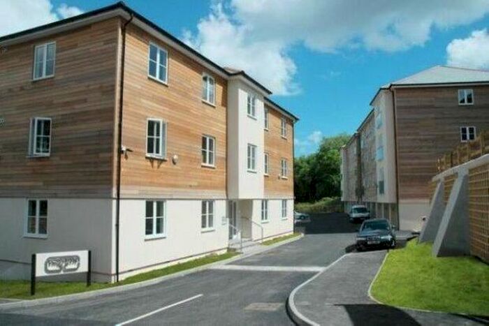 1 Bedroom Flat To Rent In Tresooth Lane, Penryn, TR10