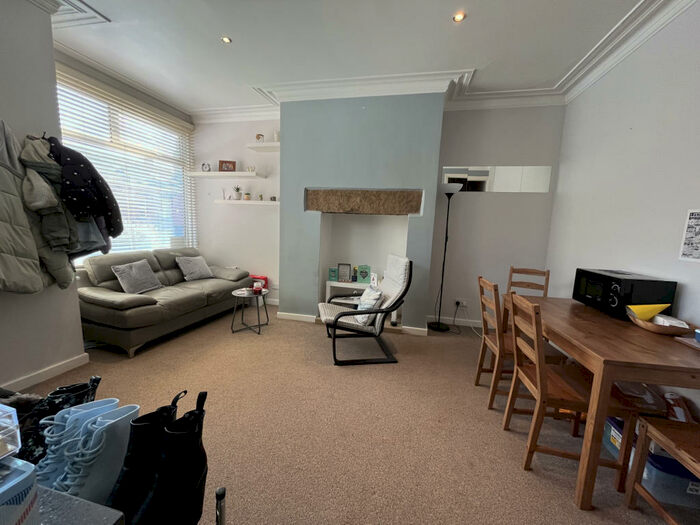 2 Bedroom Terraced House To Rent In Woodside Avenue, Leeds, West Yorkshire, LS4