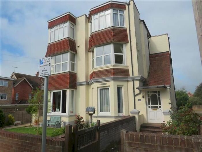 3 Bedroom Flat To Rent In Cranfield Road, Bexhill-On-Sea, TN40