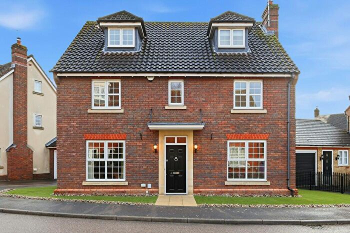 4 Bedroom Detached House For Sale In San Luis Drive, Chafford Hundred, Grays, RM16