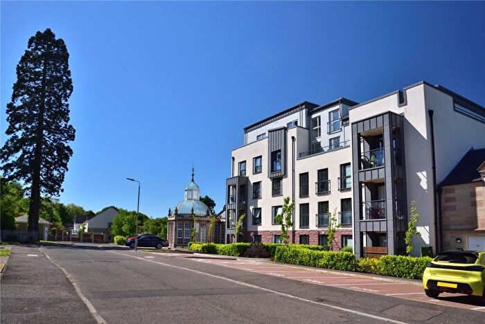 2 Bedroom Apartment For Sale In Hollybush Lane, Castlebank, Inverclyde, PA14
