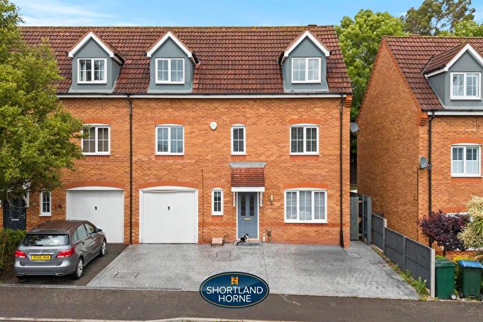4 Bedroom Semi-Detached House For Sale In Riverslea Road, BInley, Coventry, CV3