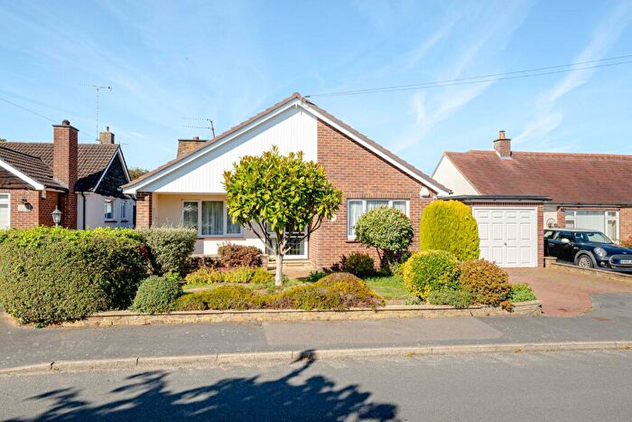 3 Bedroom Bungalow For Sale In East Park, Sawbridgeworth, Hertfordshire, CM21