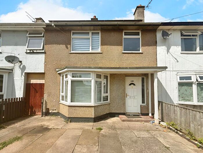 3 Bedroom Terraced House To Rent In Milton Road, Grimsby, Lincolnshire, DN33