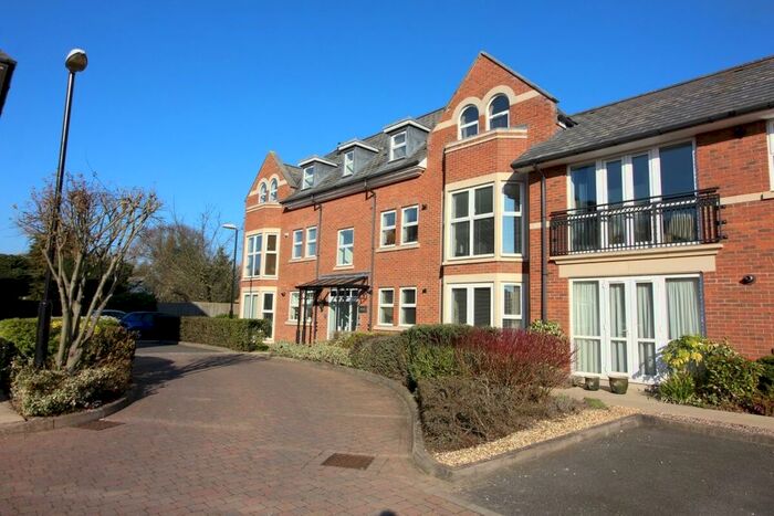 2 Bedroom Flat To Rent In Grafton Close, Kenilworth CV8