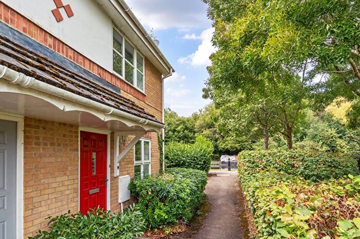 1 Bedroom Terraced House For Sale In Byewaters, Watford, WD18