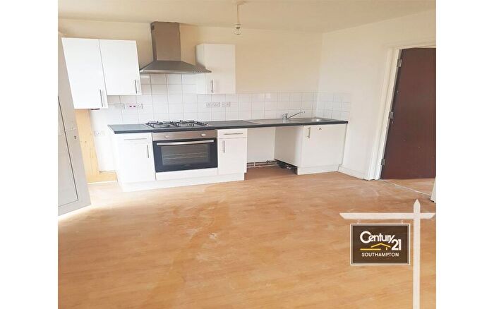 1 Bedroom Flat To Rent In |Ref: |, Cox's Lane, Southampton, SO19