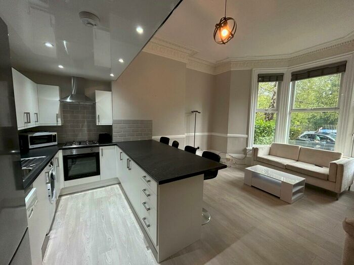 4 Bedroom Terraced House To Rent In Eslington Terrace, Newcastle Upon Tyne, NE2