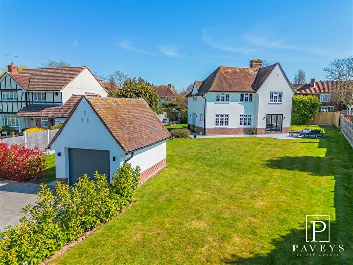 4 Bedroom Detached House For Sale In Third Avenue, Frinton-On-Sea, CO13