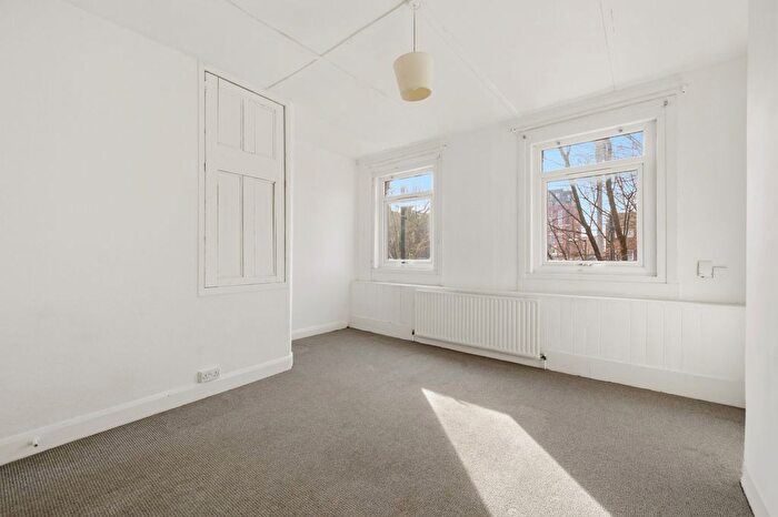2 Bedroom Flat To Rent In Merton High Street, Wimbledon, SW19