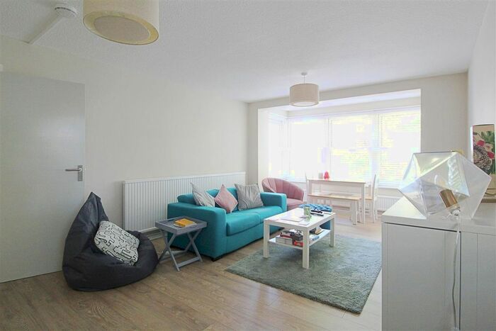 2 Bedroom Flat To Rent In Montpelier Road, Brighton, BN1