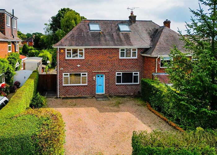 3 Bedroom Semi Detached House For Sale In Woodlands Road, Allestree, Derby, DE22