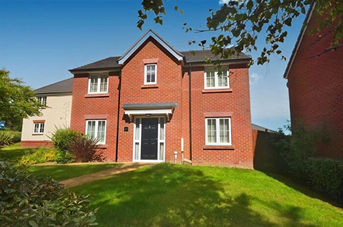 4 Bedroom Detached House For Sale In Lark Close, Bruton, BA10