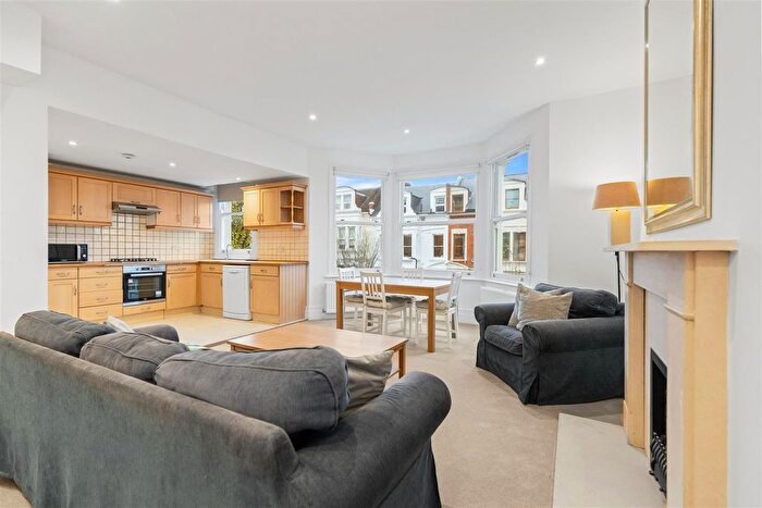 2 Bedroom Flat To Rent In Sherriff Road, West Hampstead, NW6