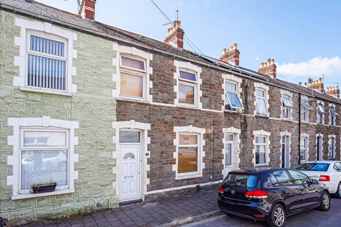 3 Bedroom Terraced House For Sale In Emerald Street, Cardiff, CF24