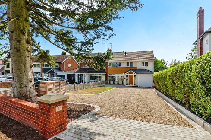 4 Bedroom Semi-Detached House For Sale In Sneyd Lane, Essington, Wolverhampton, WV11