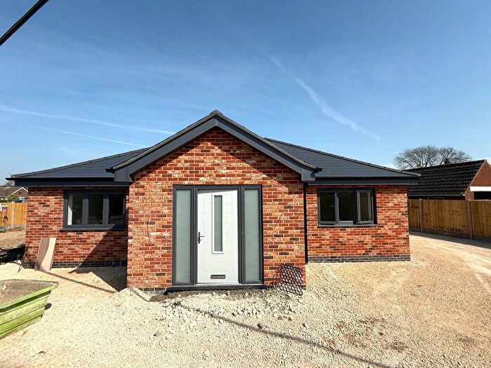 3 Bedroom Detached Bungalow For Sale In Dunston Road, Metheringham, Lincoln, LN4