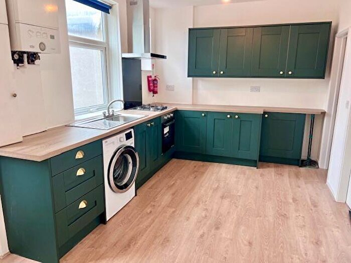 4 Bedroom House To Rent In Charlotte Road, Sheffield, S2