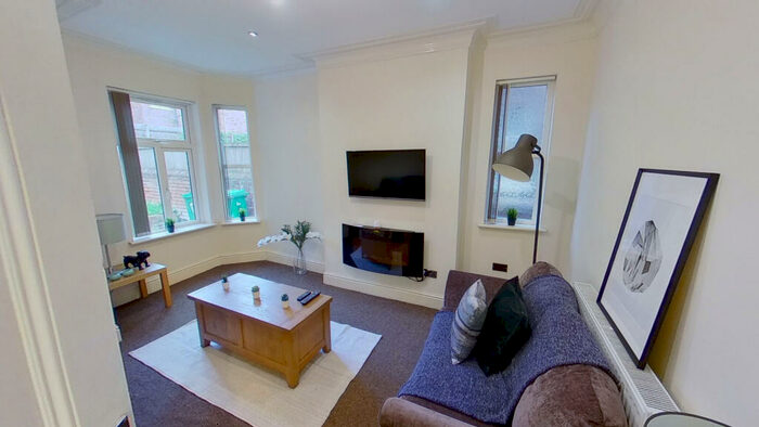 2 Bedroom Semi-Detached House To Rent In Dunlop Avenue, Lenton, Nottingham, NG7