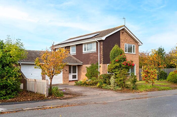 4 Bedroom Detached House For Sale In Gough Way, Cambridge, CB3